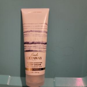 Bath & Body Works Fresh Getaway Hydration Cream
